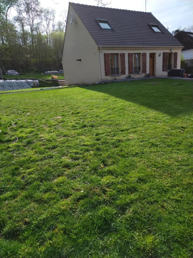 Agreable Chambre Double Avec Salle D'Eau Privative Le Mesnil-Theribus Ngoại thất bức ảnh